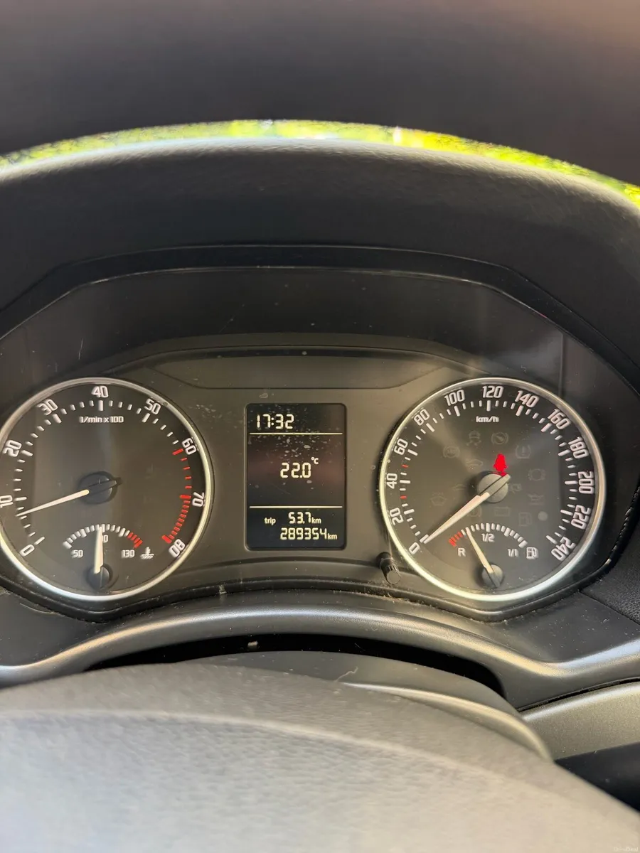 Skoda octavia 1.2ltr tsi 289,300 NCT July ‘27 - Image 6