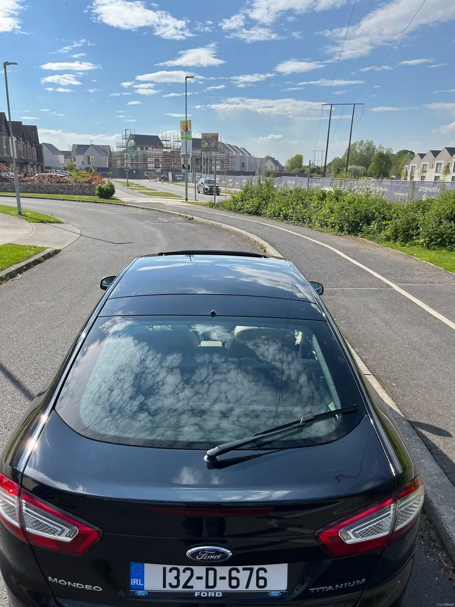 Ford mondeo titanium (RARE SPEC) - Image 2
