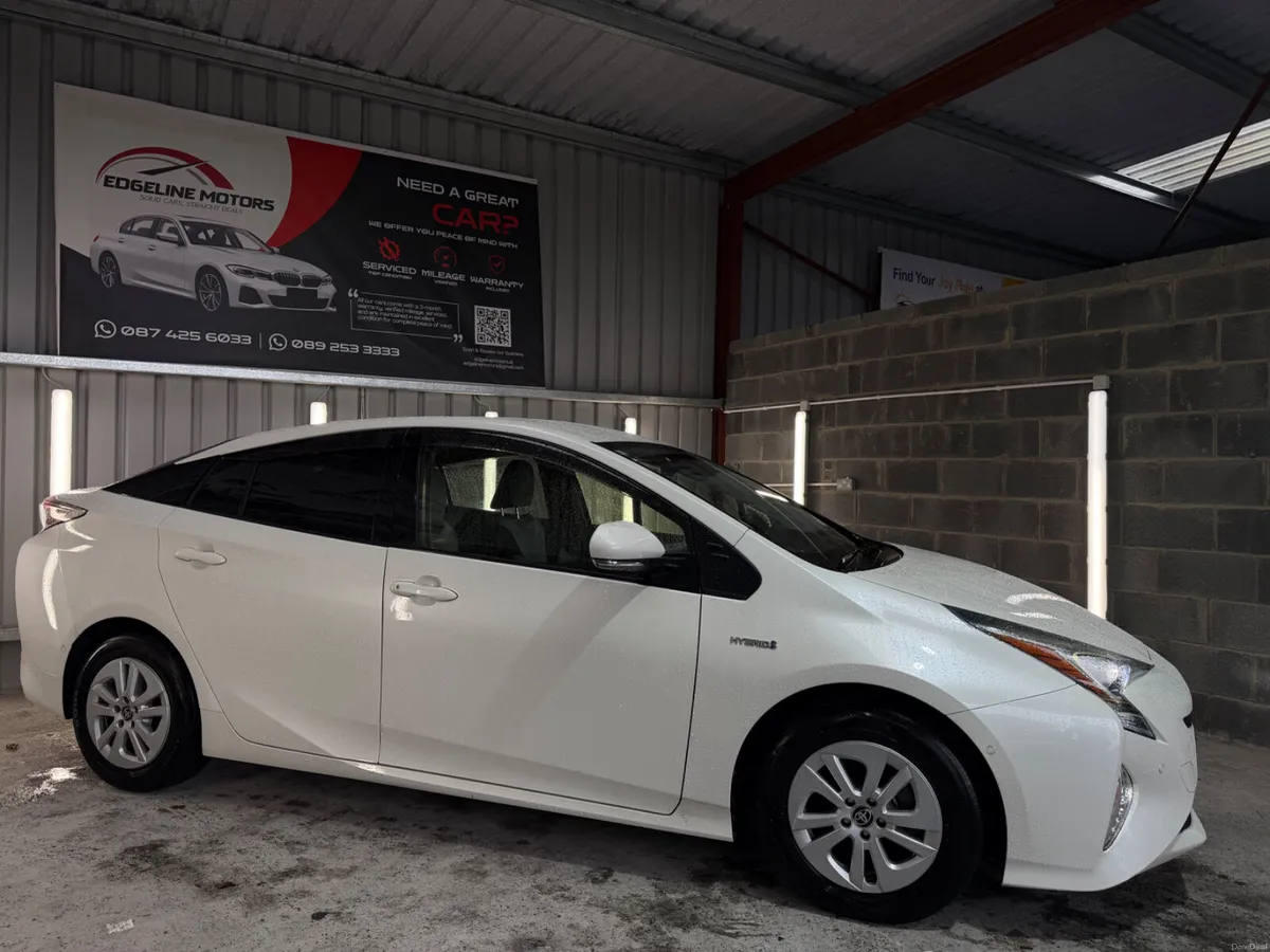 2018 Toyota Prius. Low mileage perfect condition - Image 3