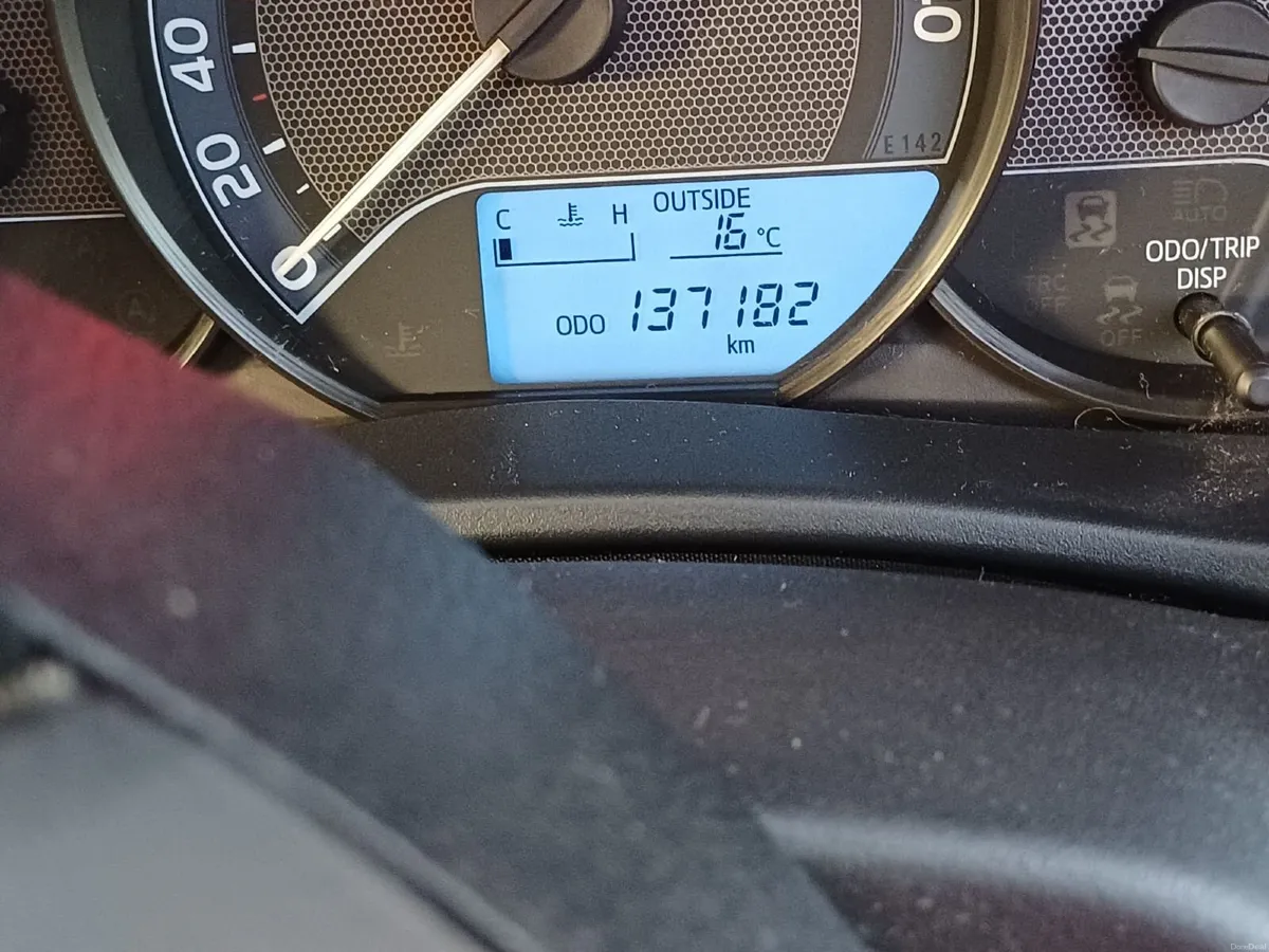 Toyota Auris Estate 2015 - Image 4