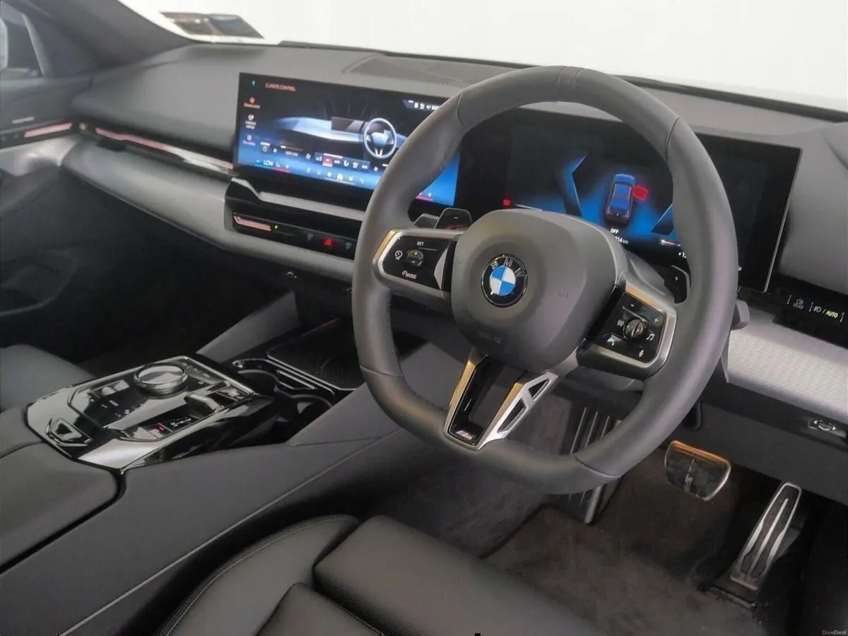 BMW 5-Series 520i M Sport Saloon - Image 6