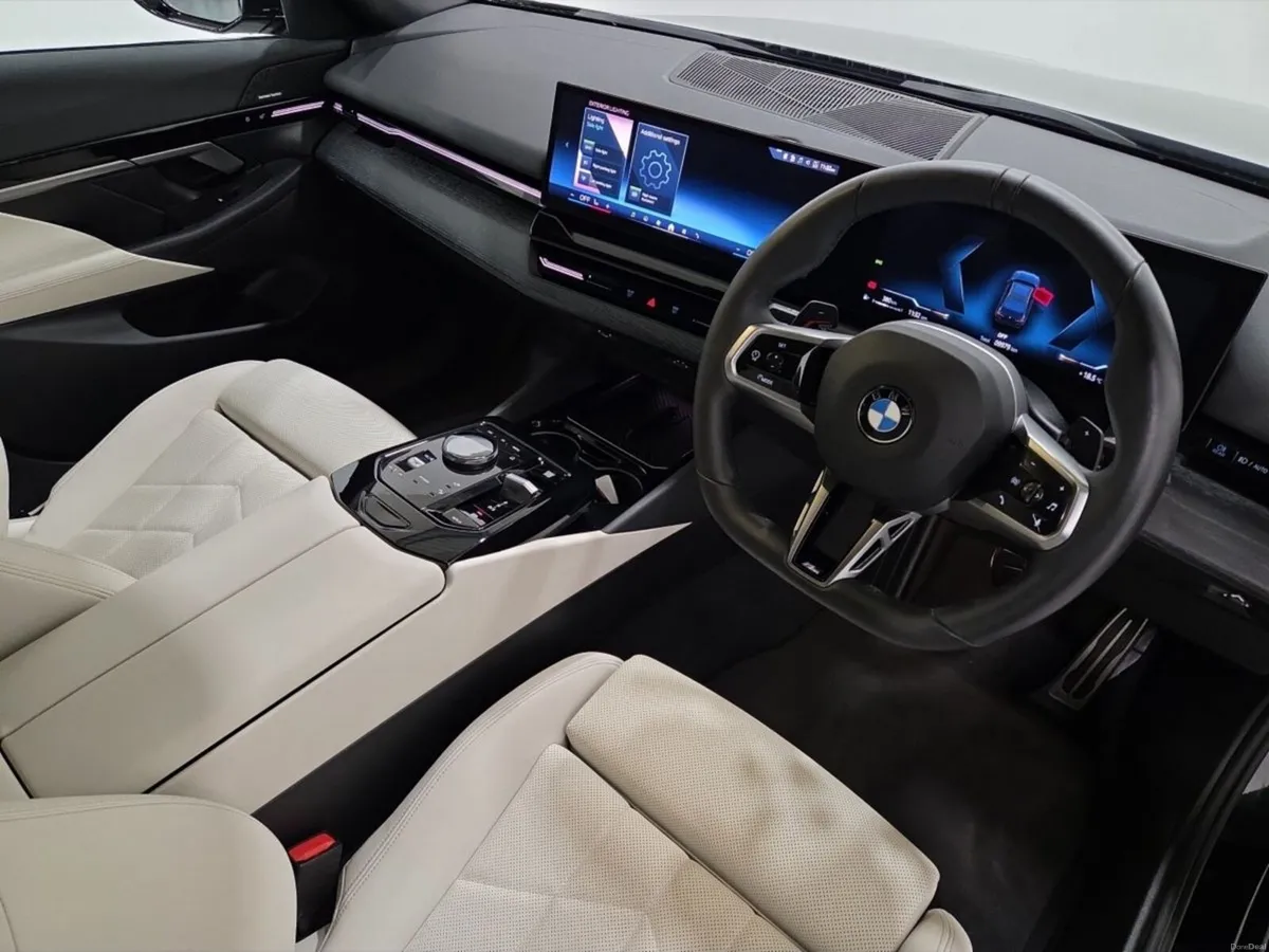 BMW 5-Series 520i M Sport Saloon - Image 6