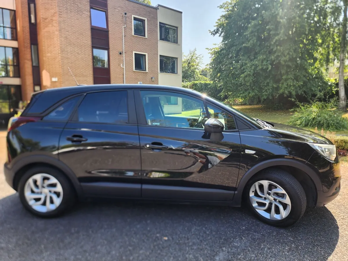 Opel Crossland X 2018 - Image 3