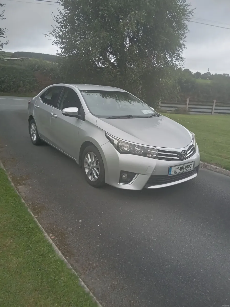 Toyota Corolla 2016 - Image 2