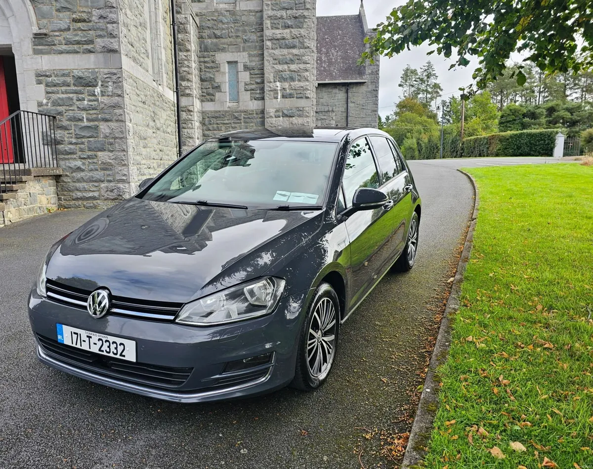 2017 Volkswagen Golf 1.6 ALLSTAR, - Image 1
