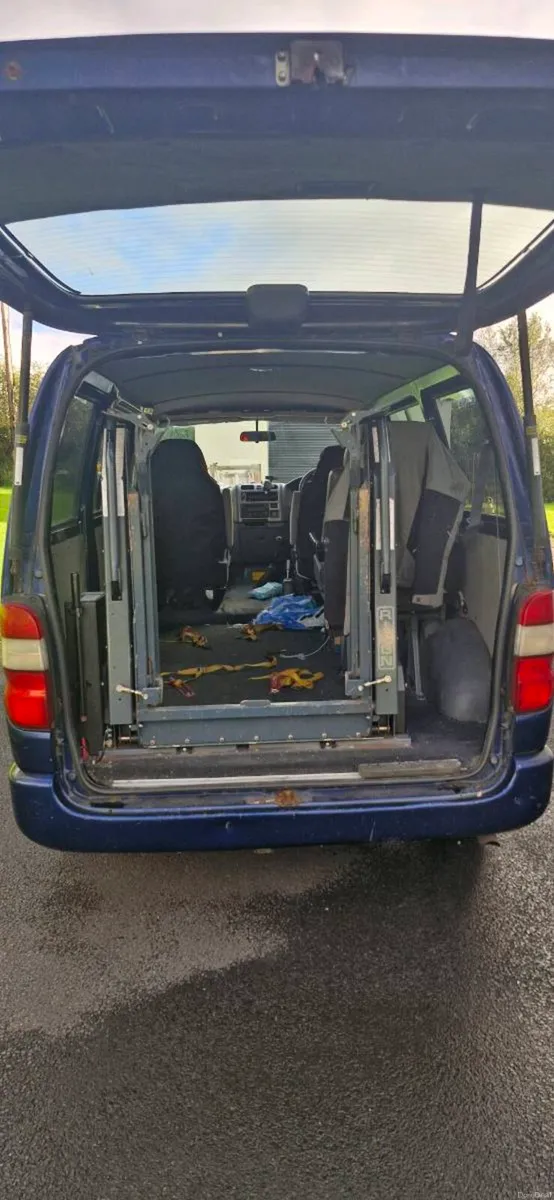 Toyota Hiace - Image 4