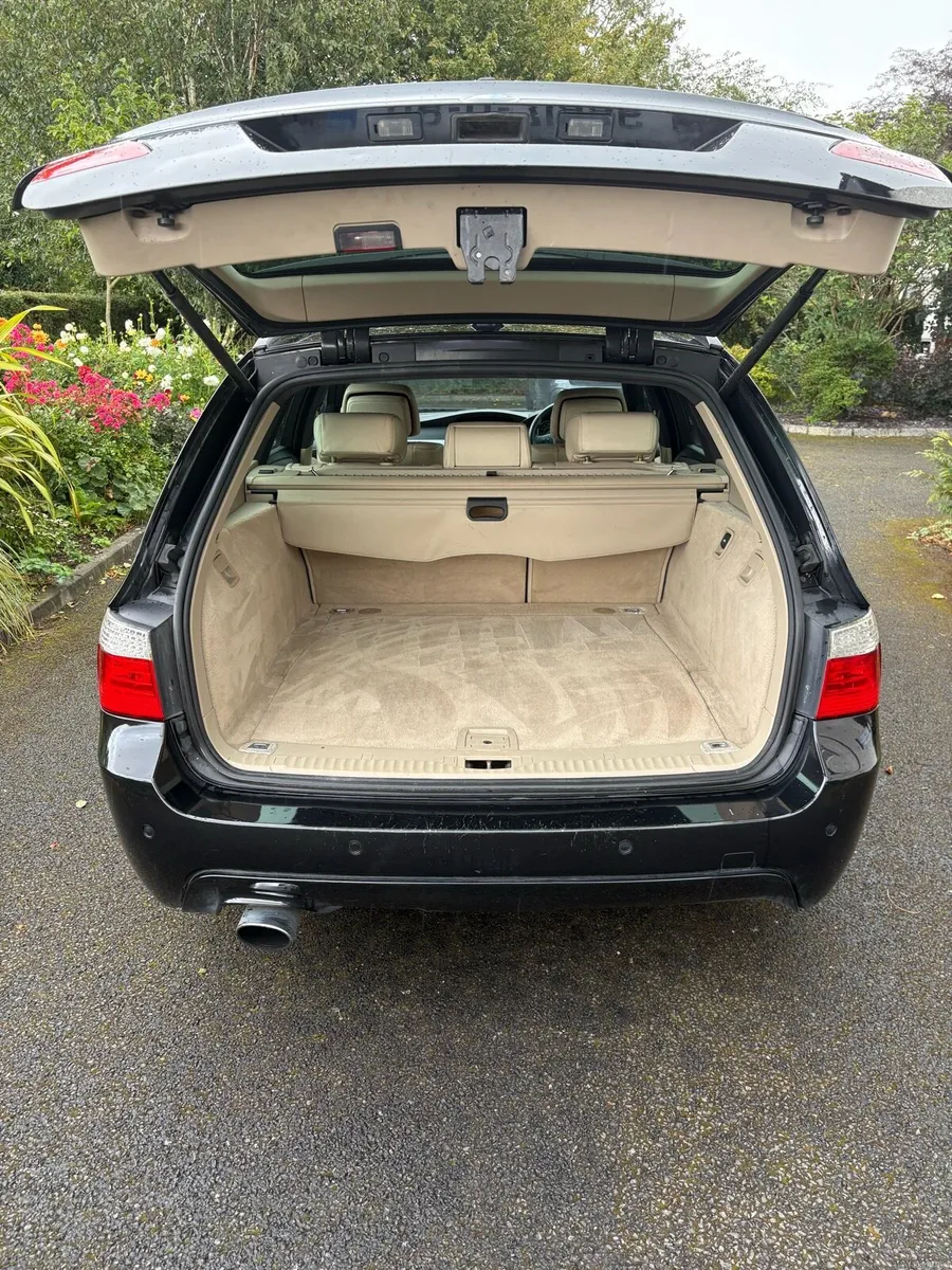 BMW e61 520d - Image 4