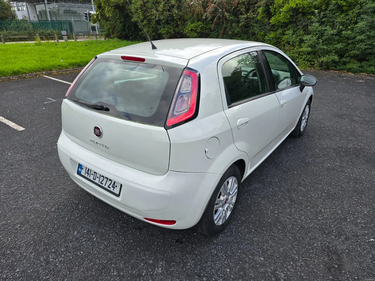 2014 Fiat Punto  1.2 Petrol - Image 3