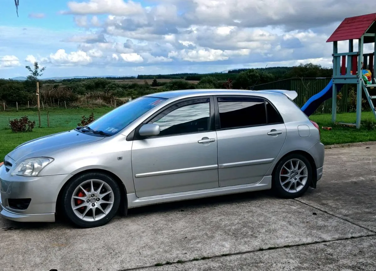 Toyota corolla - Image 3