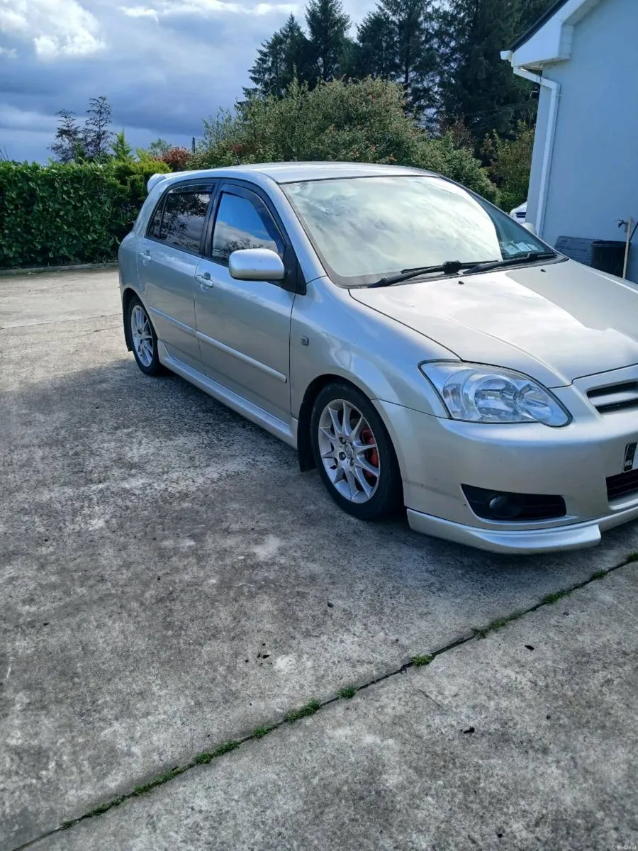 Toyota corolla - Image 5