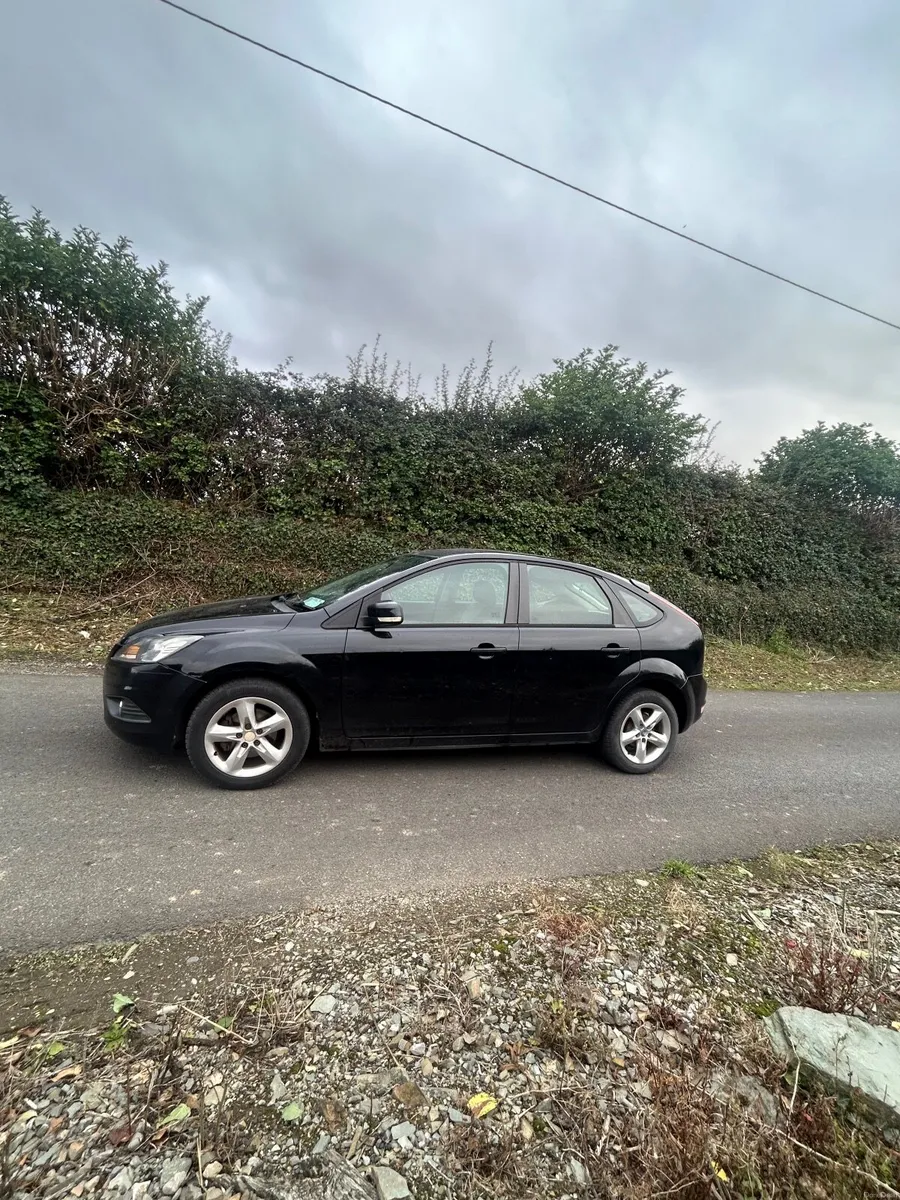 Ford Focus 2010 - Image 6
