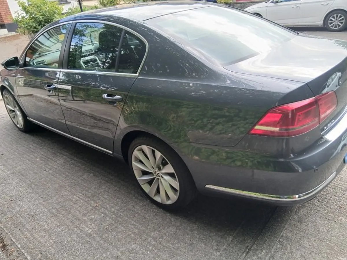 2013 Volkswagen Passat NEW NCT - Image 4