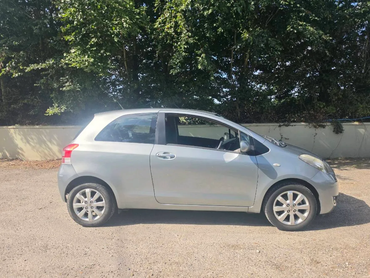 2011 Toyota Yaris T-Spirit - Image 3