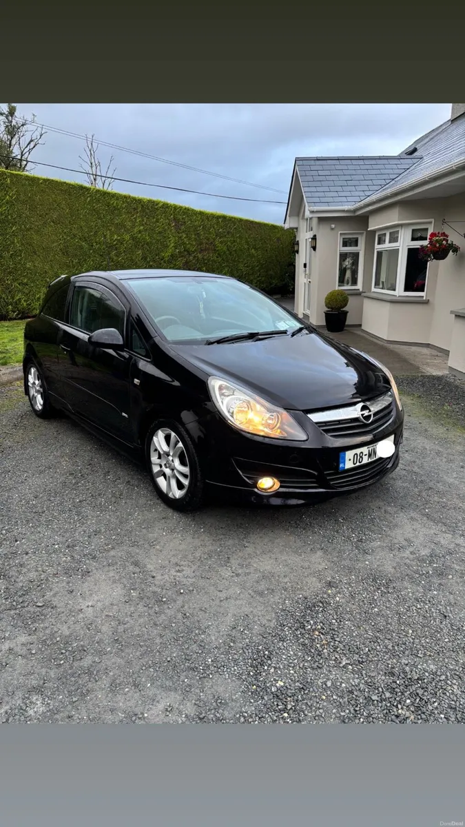 Opel corsa 1.2 petrol 2008 - Image 1
