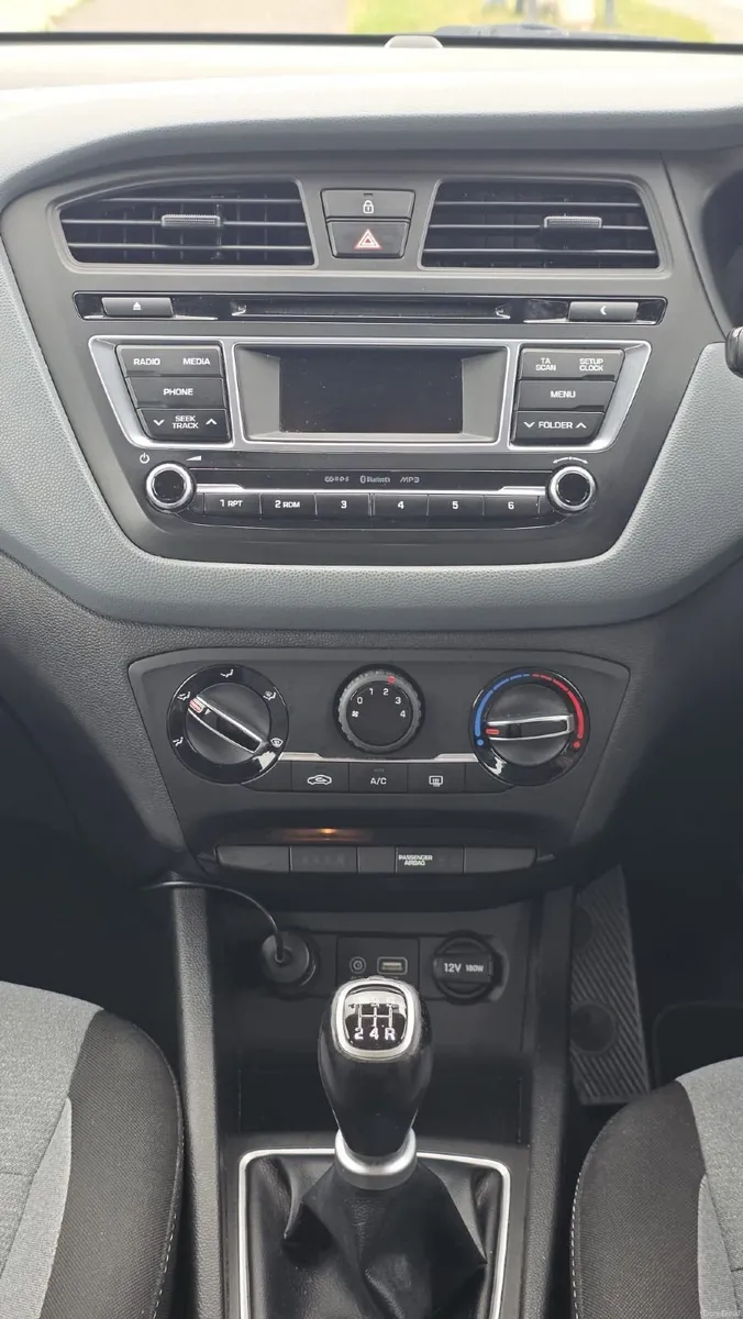 Hyundai i20 2015 - Image 6