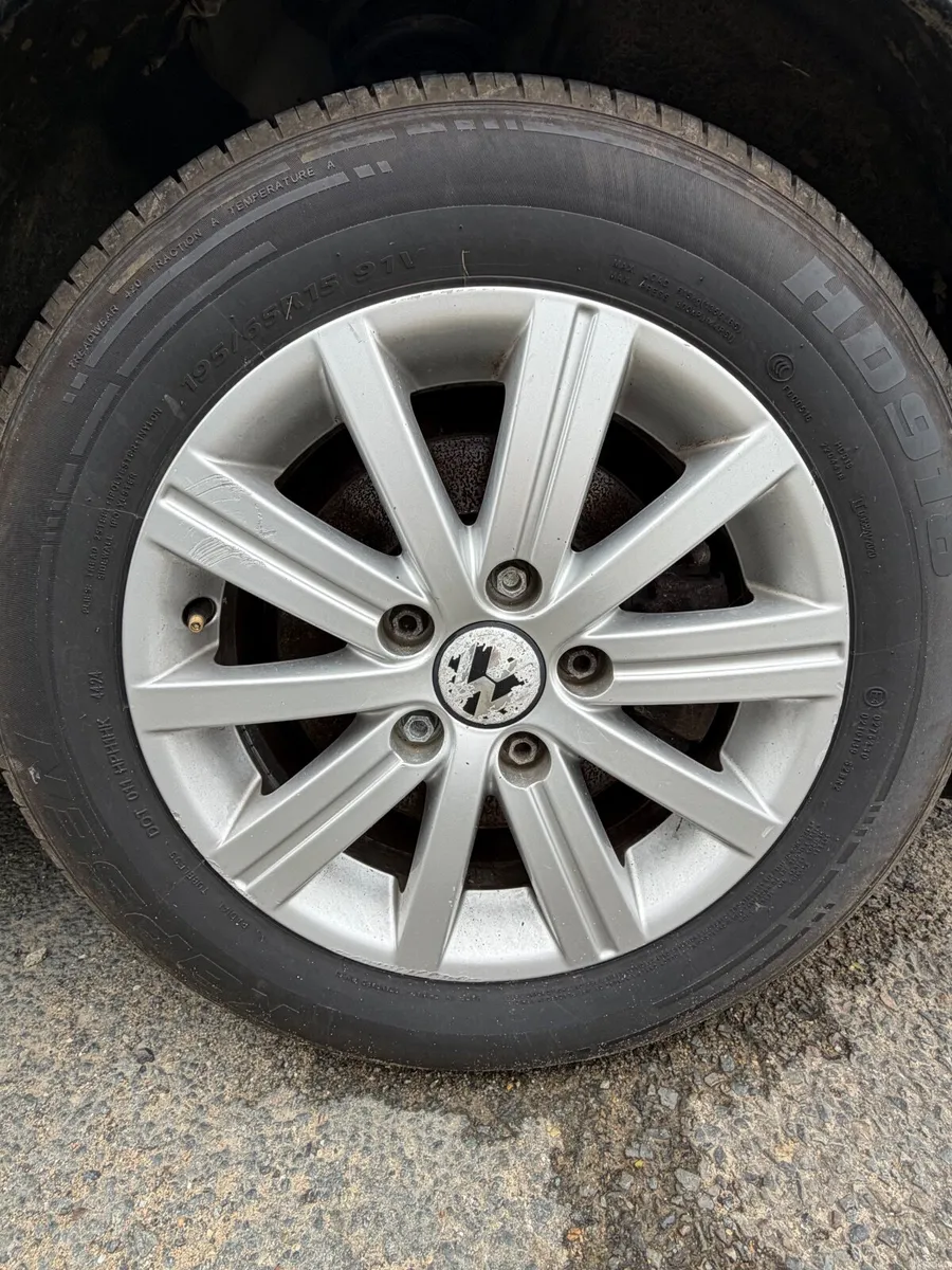 Volkswagen Golf 2011 - Image 4