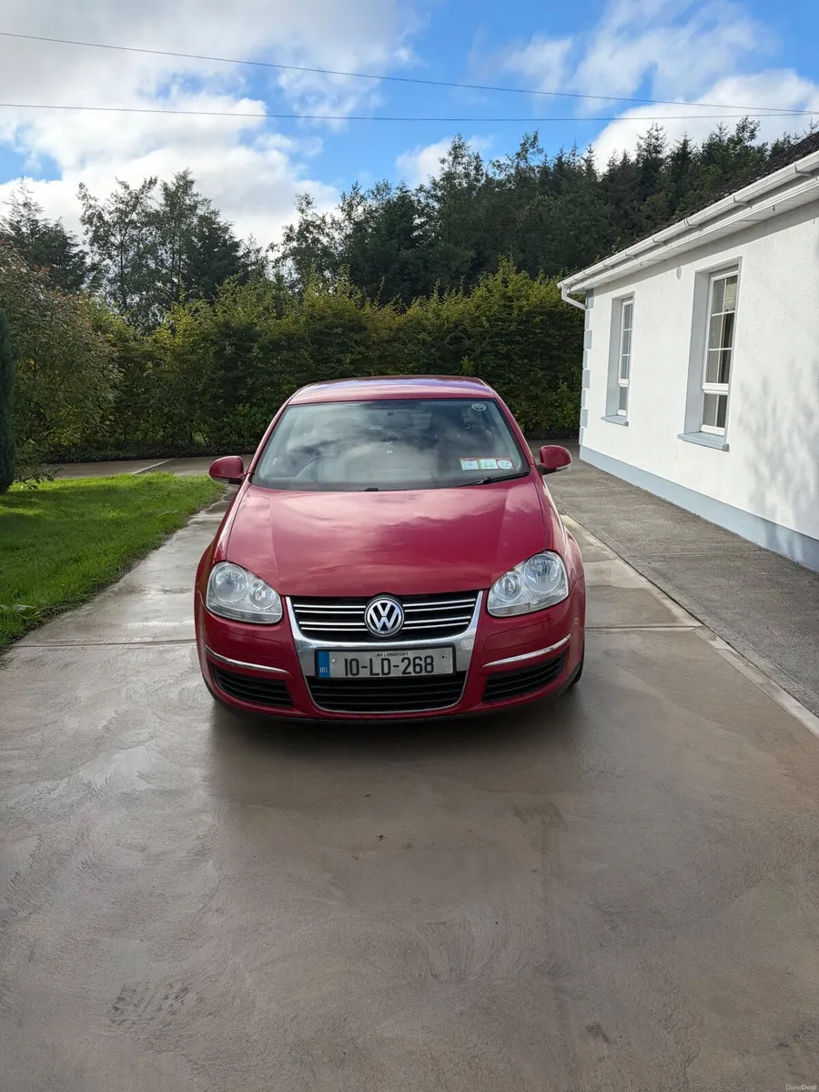 Volkswagen Jetta 2010 - Image 1