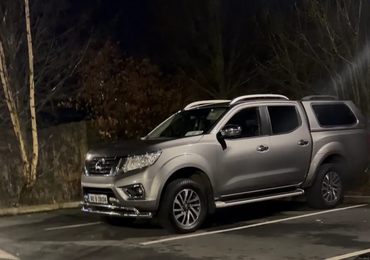 Nissan Navara Tekna (No VAT) - Image 4
