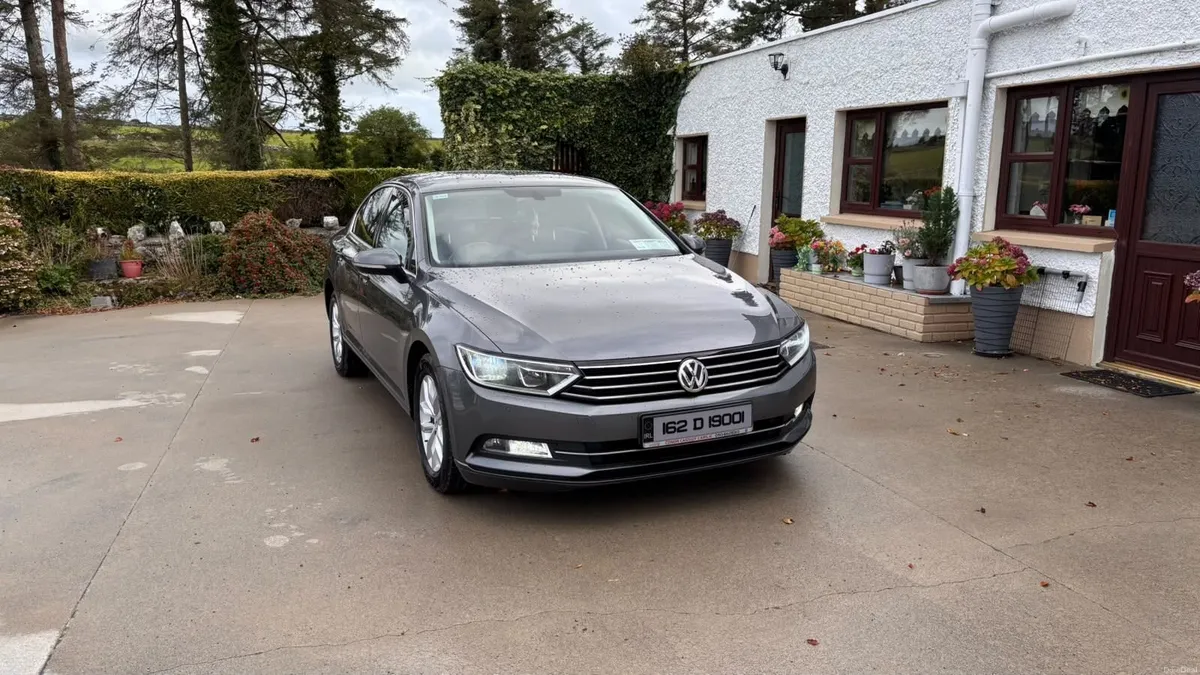 Volkswagen Passat 2016 - Image 1