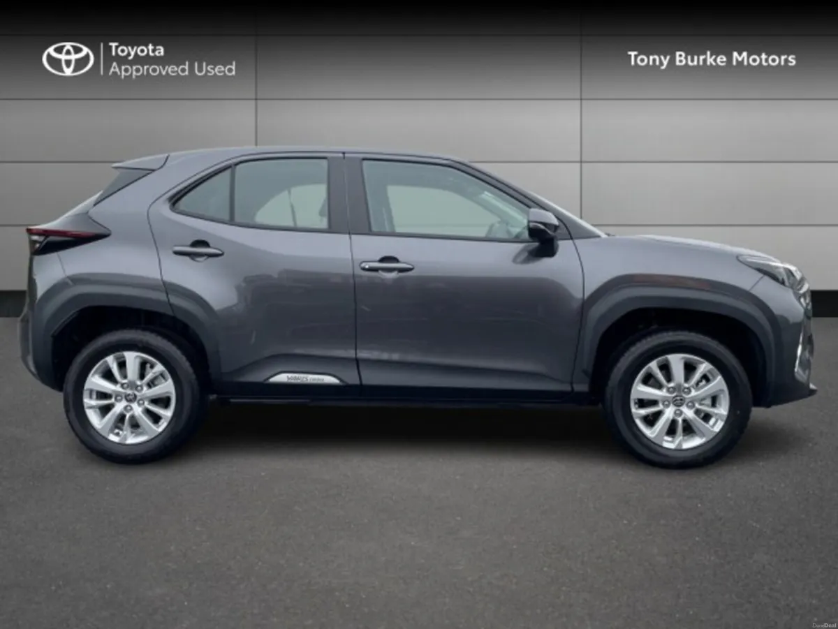 Toyota Yaris Cross - Luna - 1.5 Hybrid – Aut - Image 3