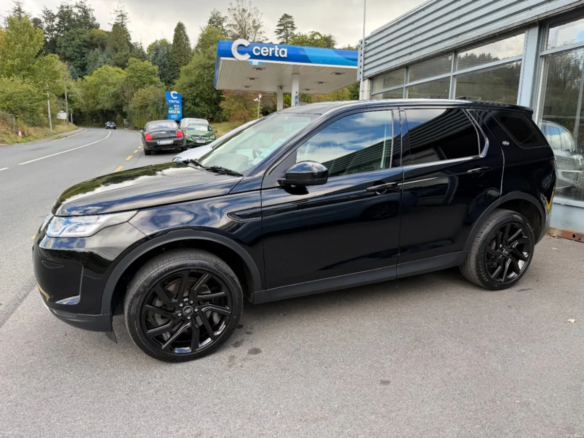 Land Rover Discovery Sport 2.0 D  7 SEATS D180 AWD - Image 4