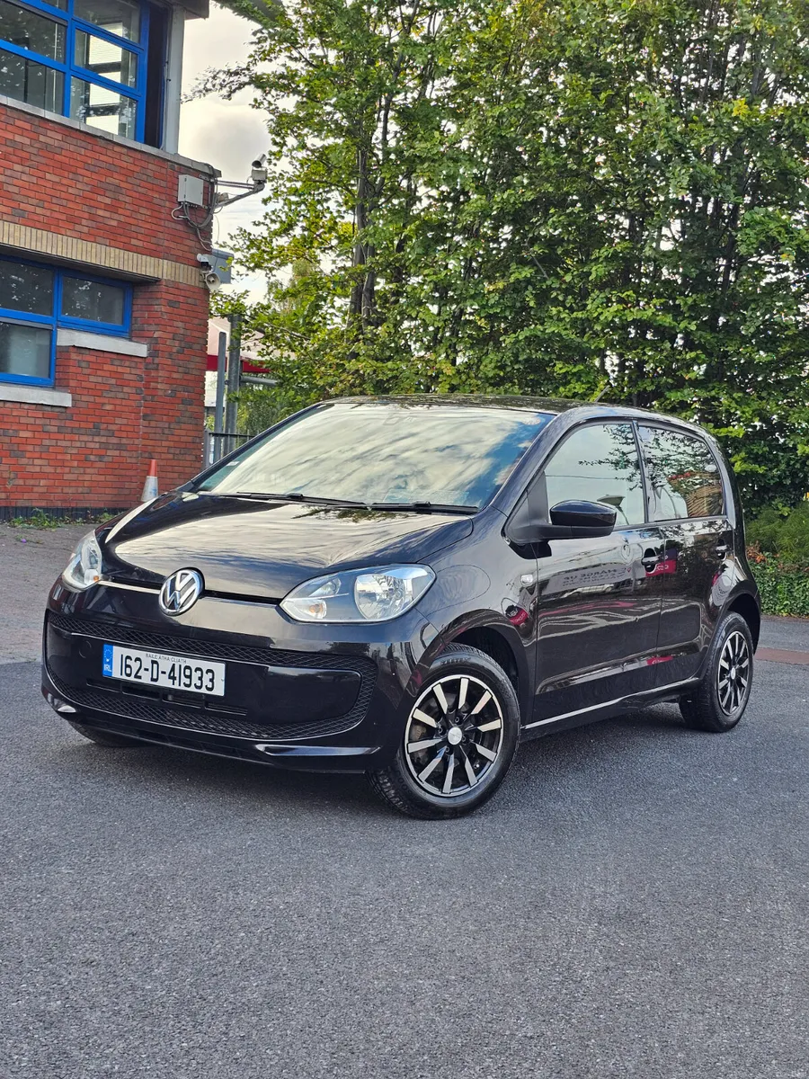 Volkwagen Up 2016  Automatic - Image 1