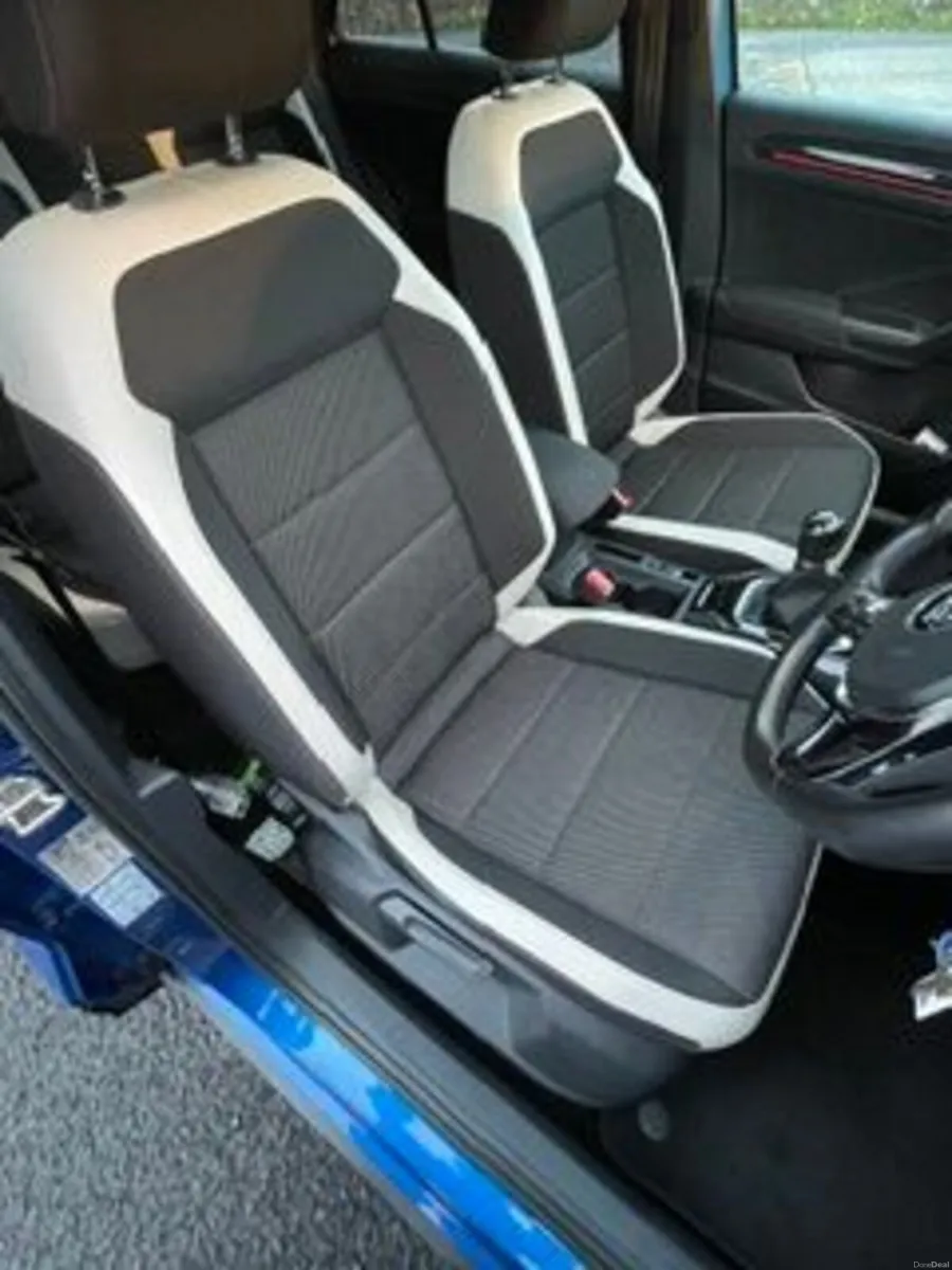 Volkswagen T-Roc 2018  SPORT 1.5TSI 150HP - Image 6