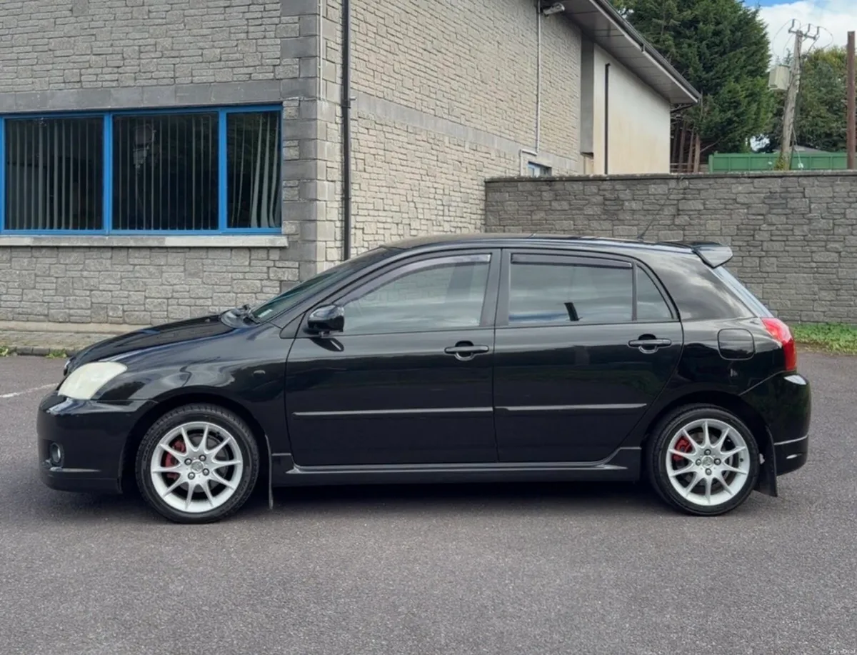 *05 Toyota Corolla 1.4D4D T3 model* - Image 6