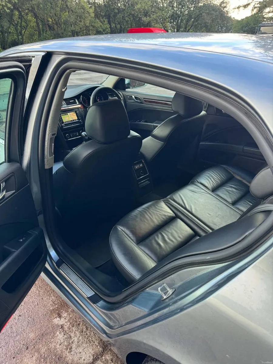 Car - Image 6
