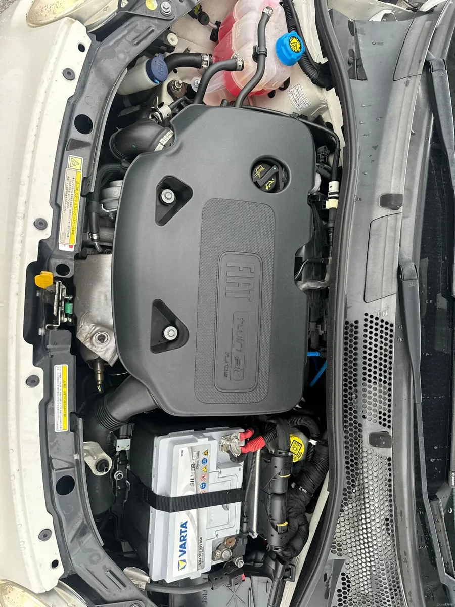 Fiat 2015 AUTO - Image 4