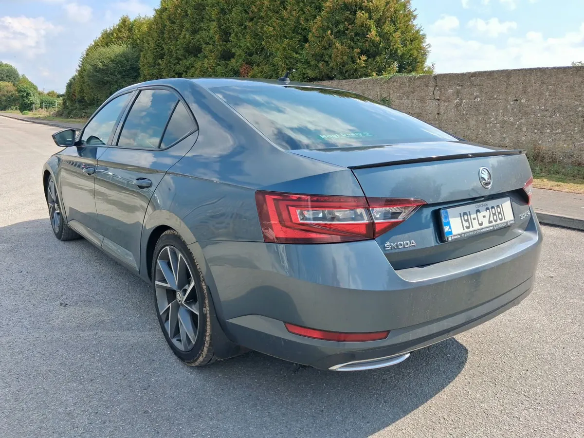 2019 Skoda Superb sport line - Image 2