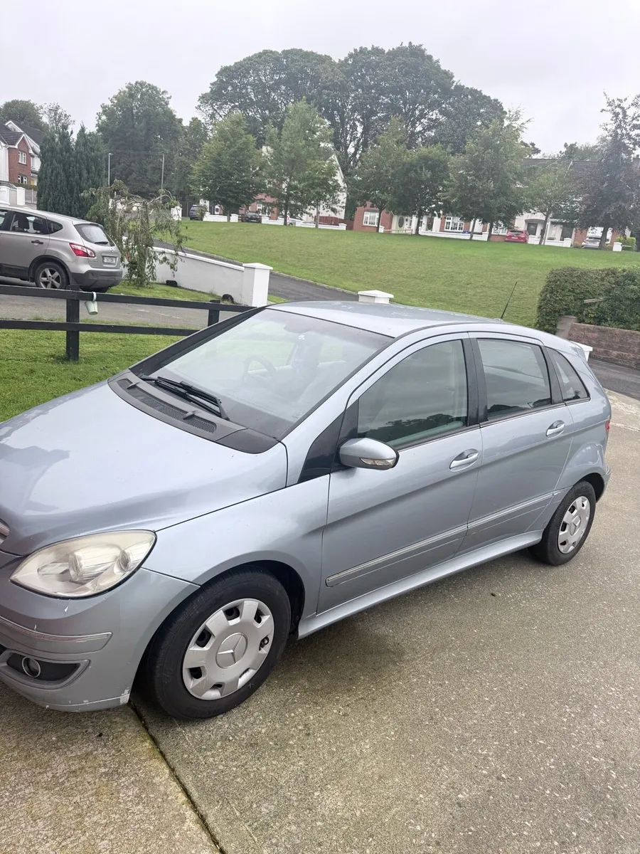 Mercedes w245 - Image 1