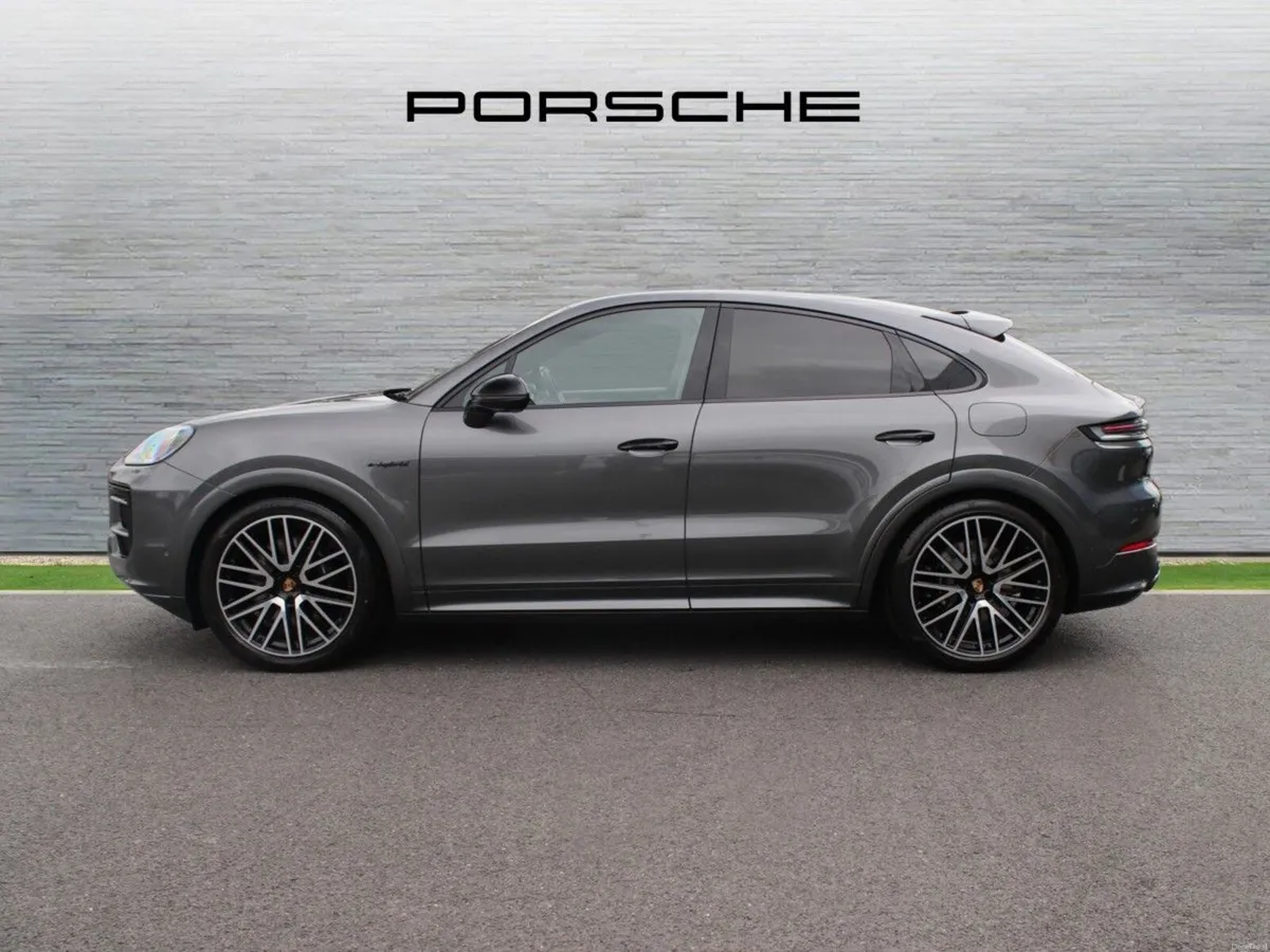 Porsche Cayenne E-Hybrid Coupe Black Edition (New) - Image 6