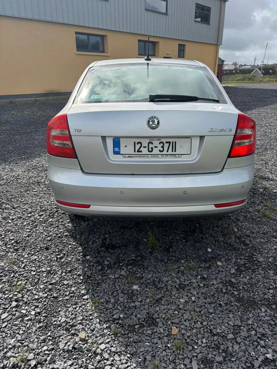2012 SKODA OCTAVIA EXCLUSIVE 1.6 TDI 105HP 4DR - Image 5