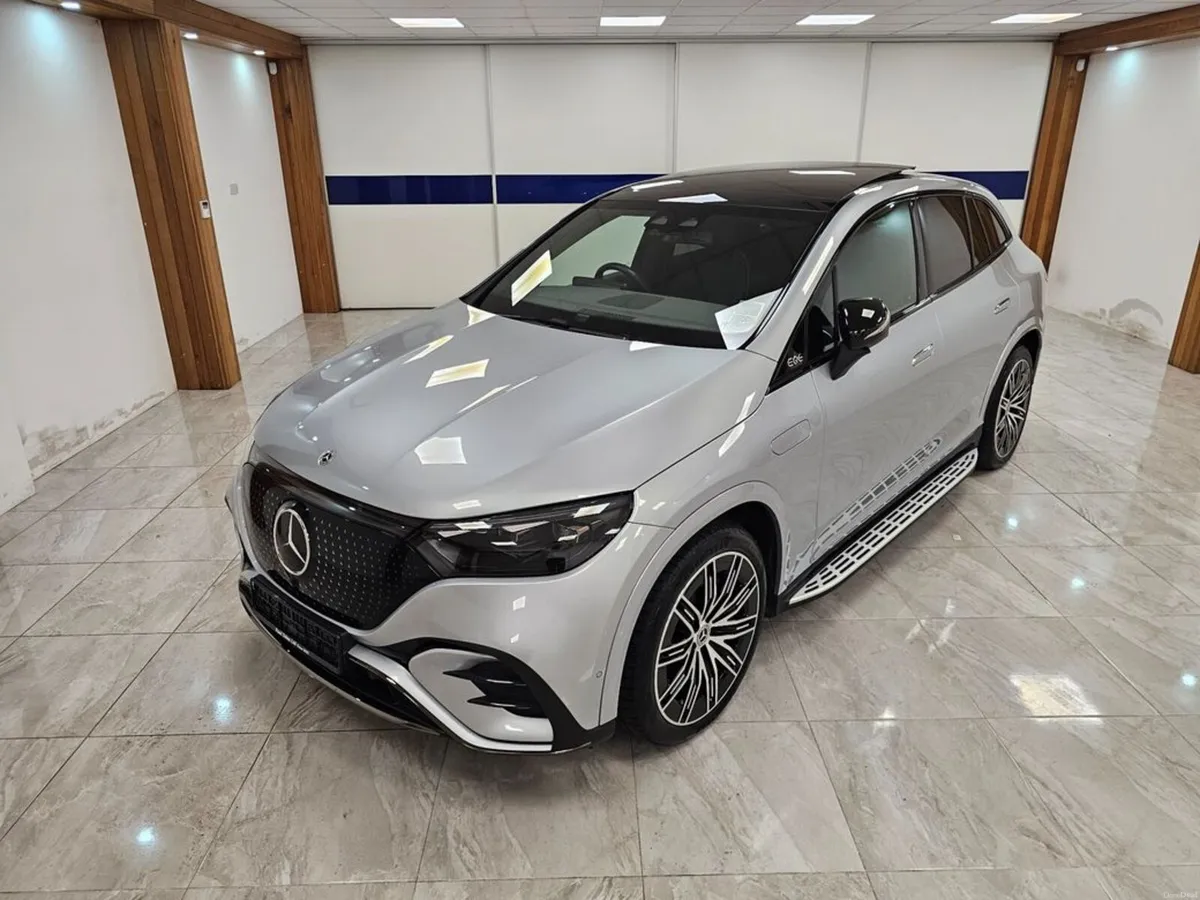 Mercedes-Benz EQE SLIDING SUNROOF - Image 2