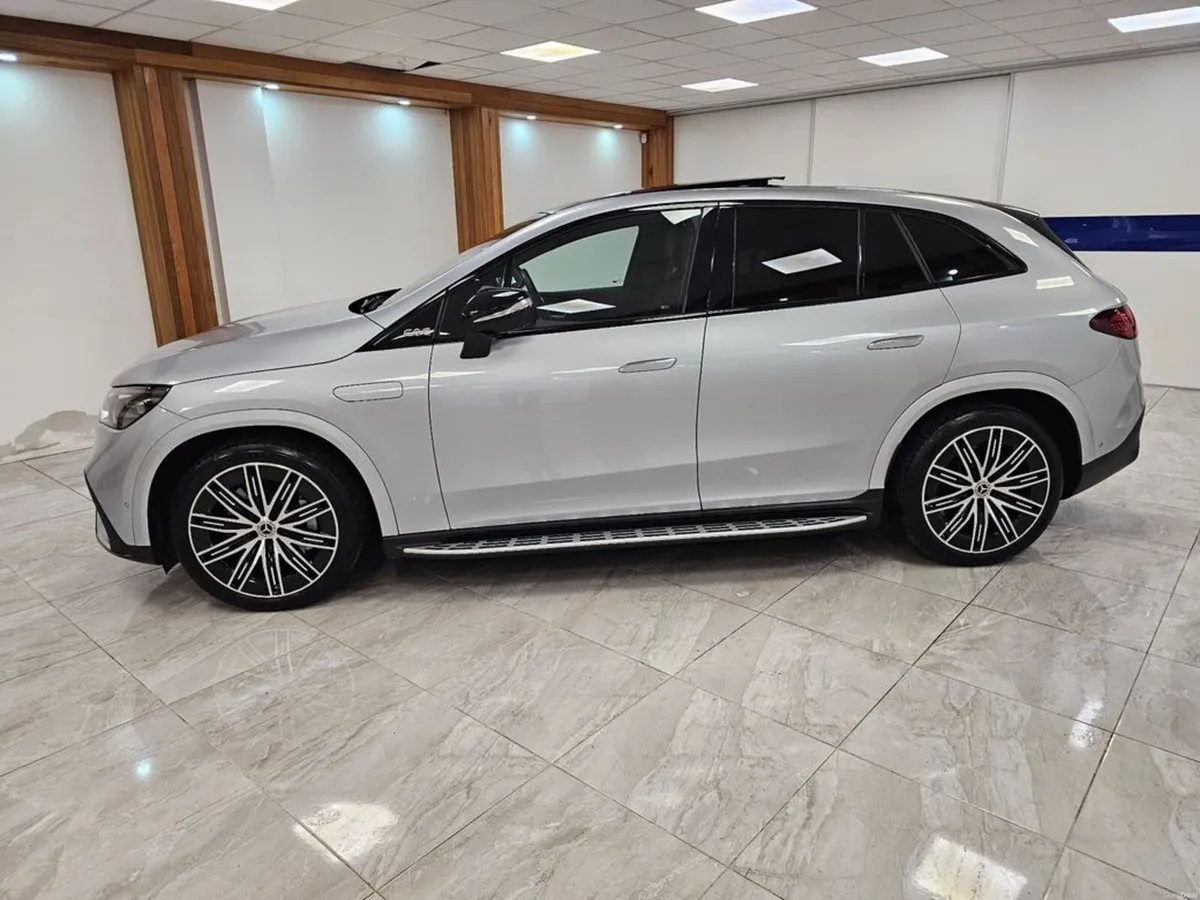 Mercedes-Benz EQE SLIDING SUNROOF - Image 4