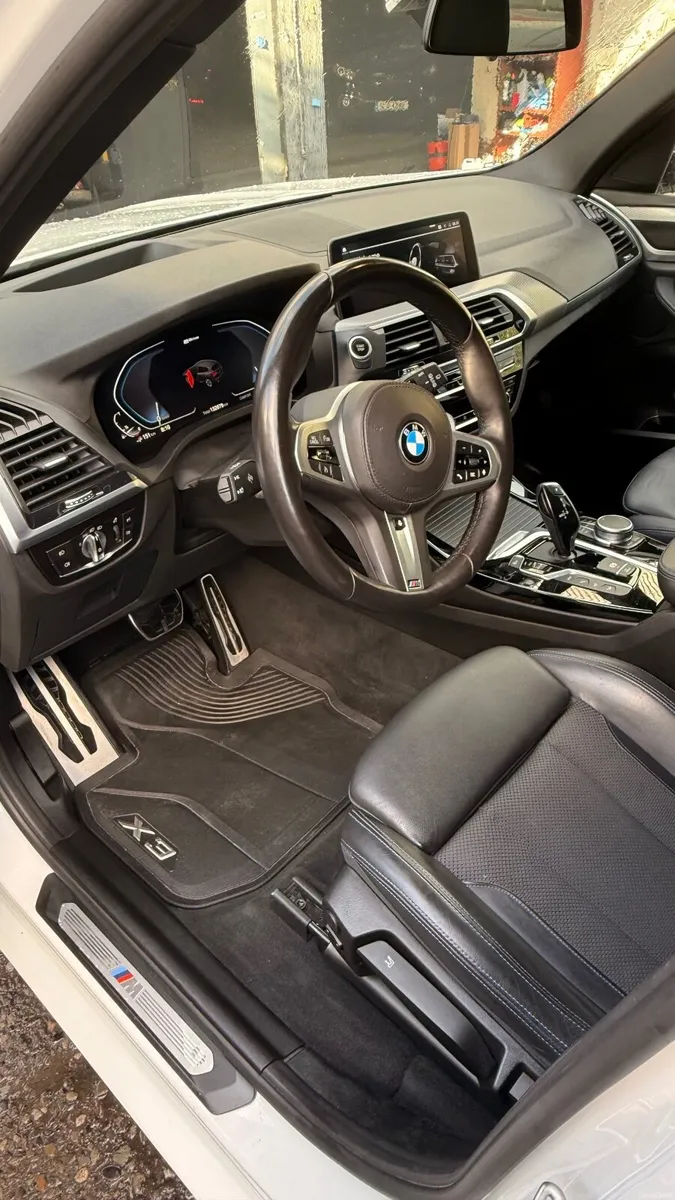 Car - Image 1