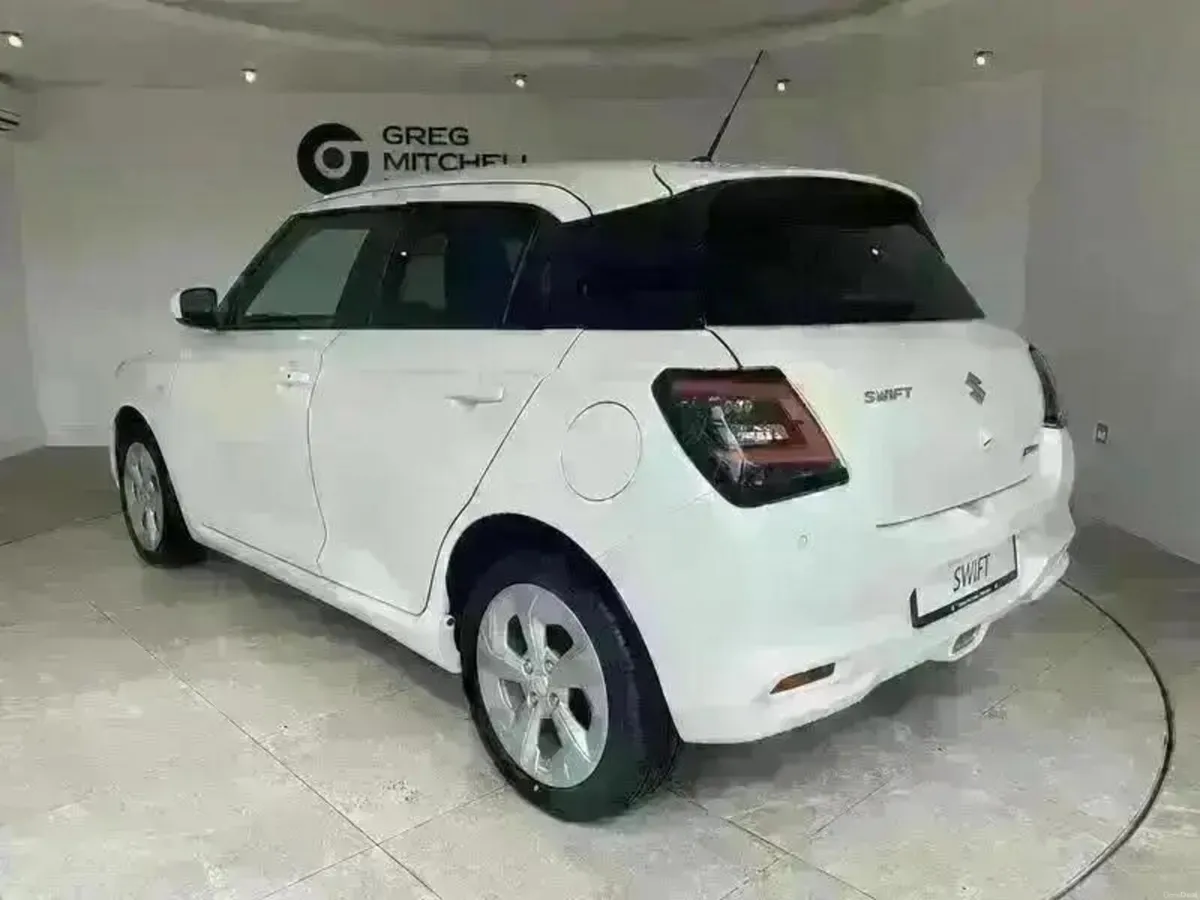Suzuki Swift 1.2 Mild Hybrid Motion 5dr - Image 6