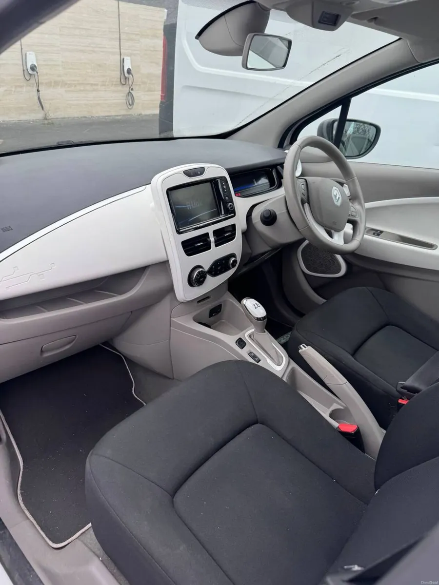 Renault Zoe 41KW 2019 - Image 4