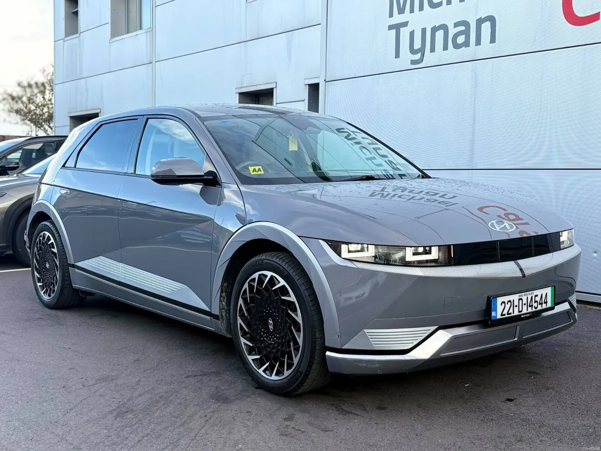 2022 Hyundai Ioniq 5 Premium 73kwh, 20" Alloys - Image 6