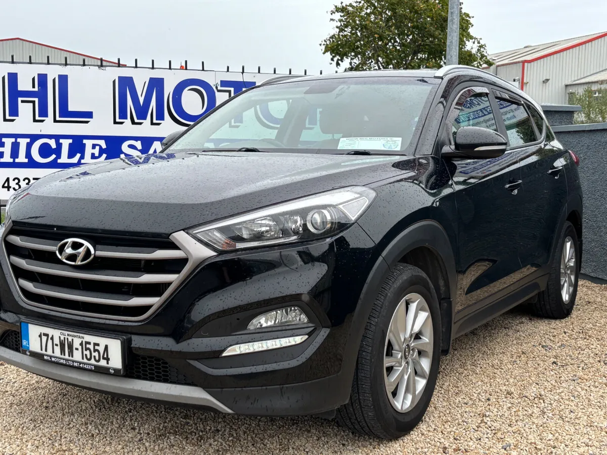 Hyundai Tucson EXE  4WD AUTOMATIC - Image 1