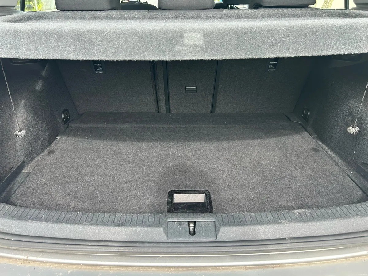 VOLKSWAGEN GOLF 2017 COMFORTLINE 1.6 TDI MANUAL - Image 5