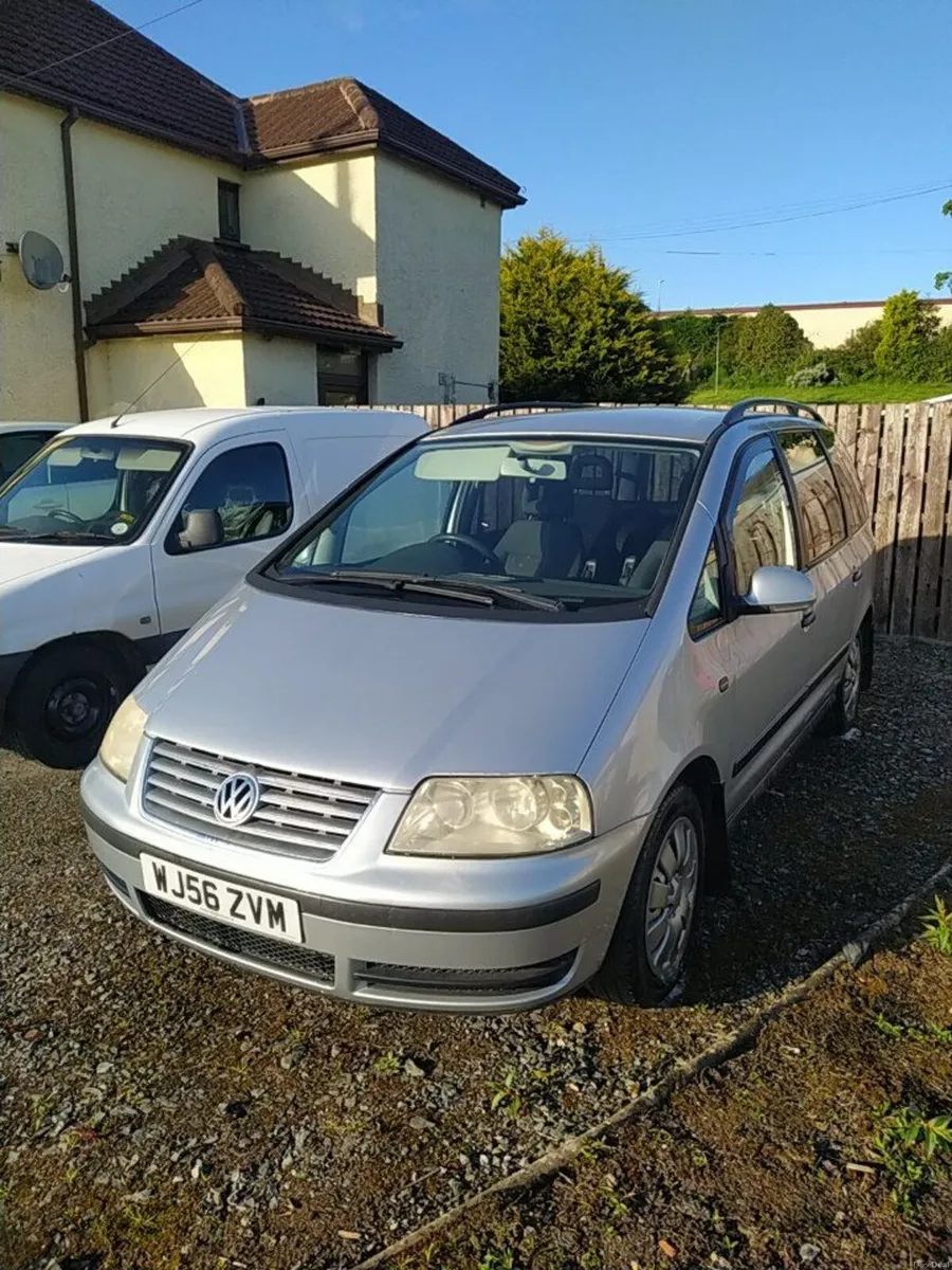 Volkswagen Sharan 2006 - Image 2