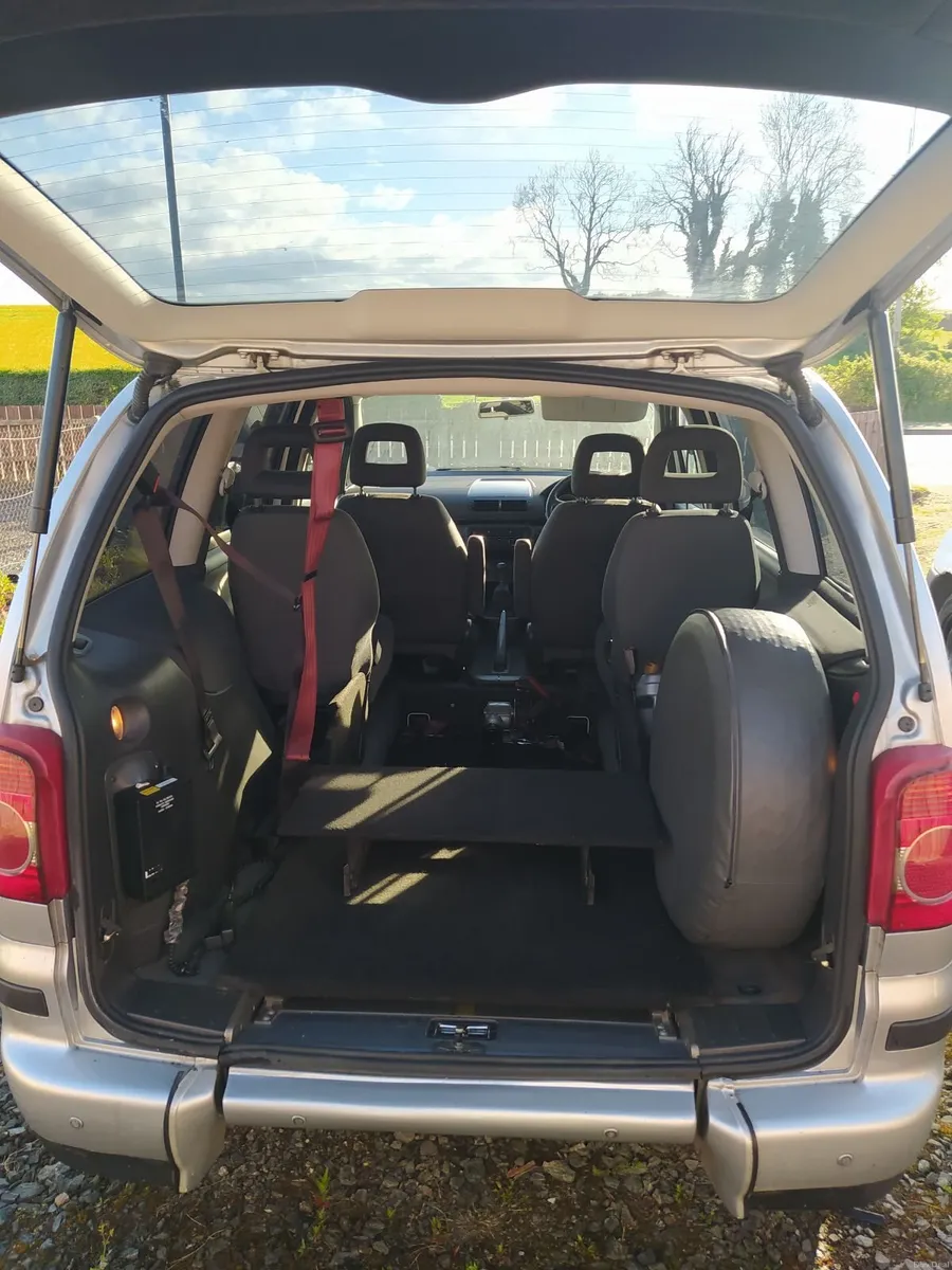 Volkswagen Sharan 2006 - Image 4