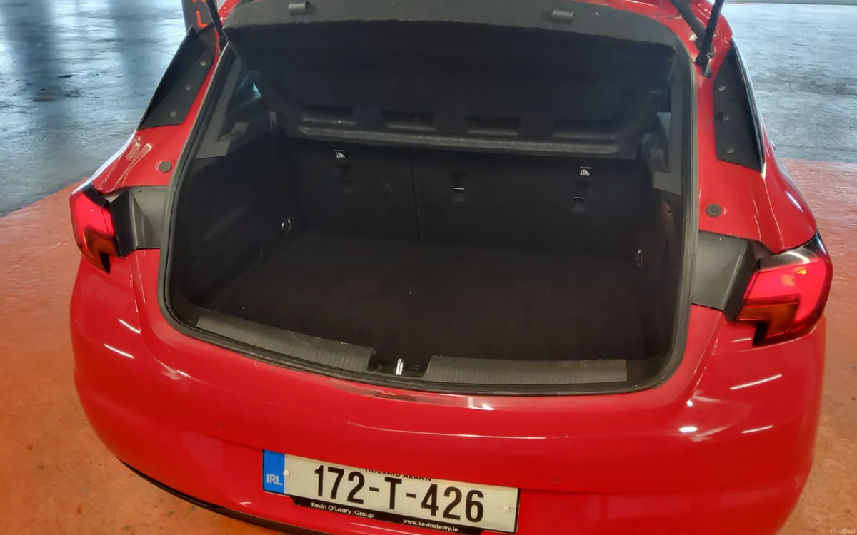 Opel Astra 2017 - Image 4