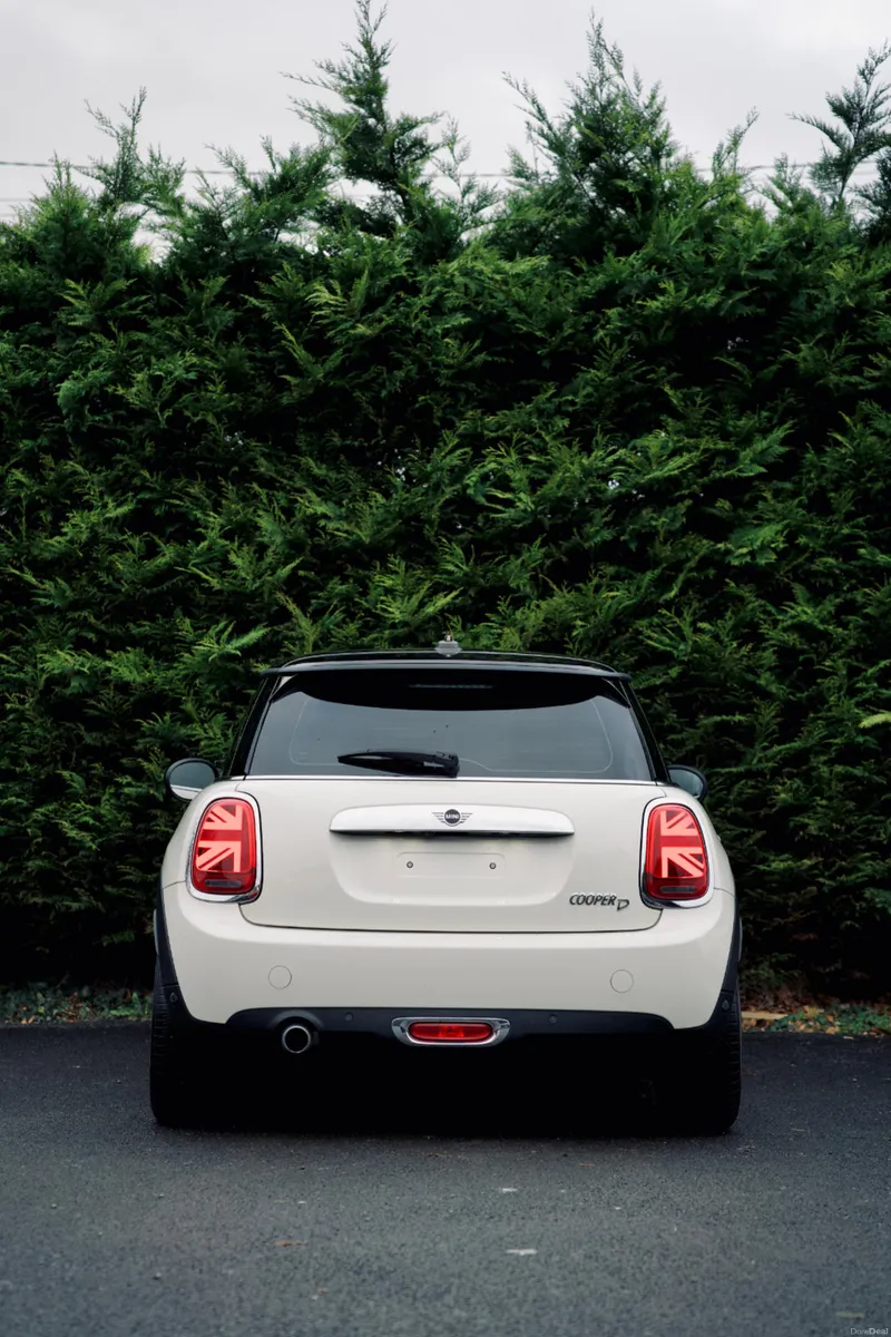 Mini Cooper 1.5 3rd 2019 - Image 6