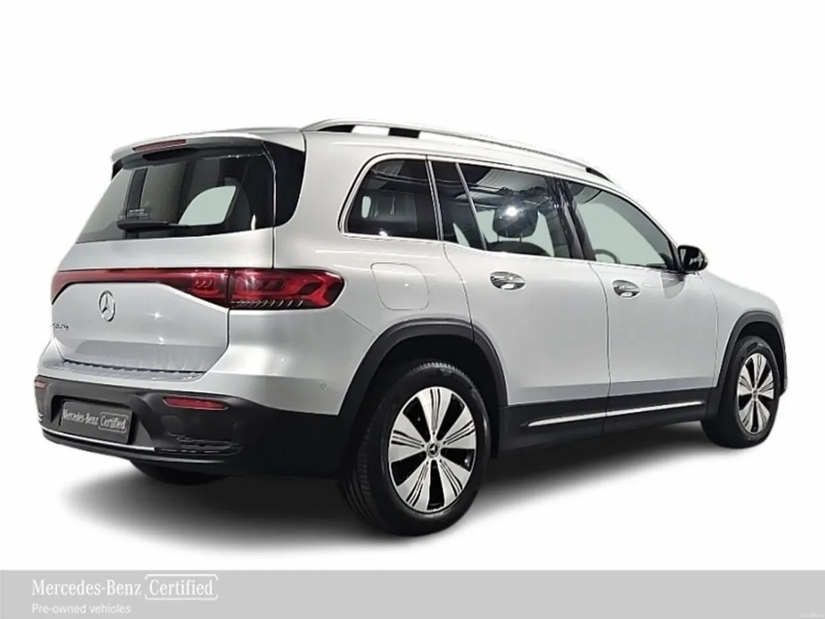 Mercedes-Benz EQB 250 with 7 seats - Image 4