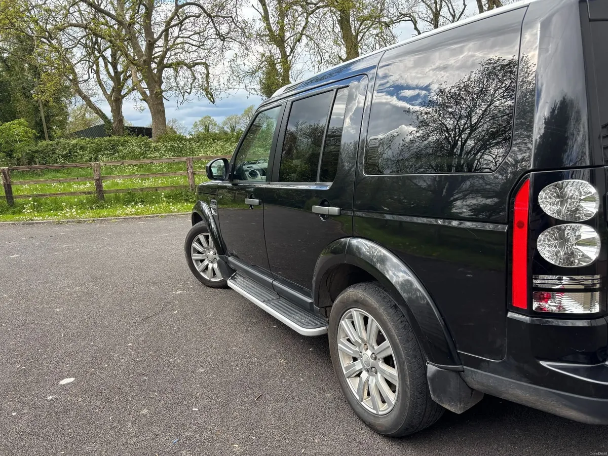 Land Rover Discovery 2014 - Image 2