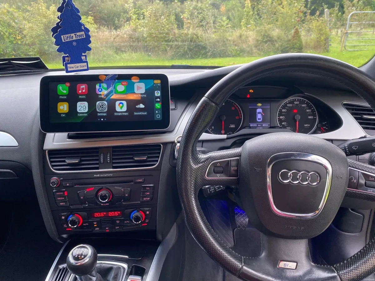 Audi A4 2010 - Image 2