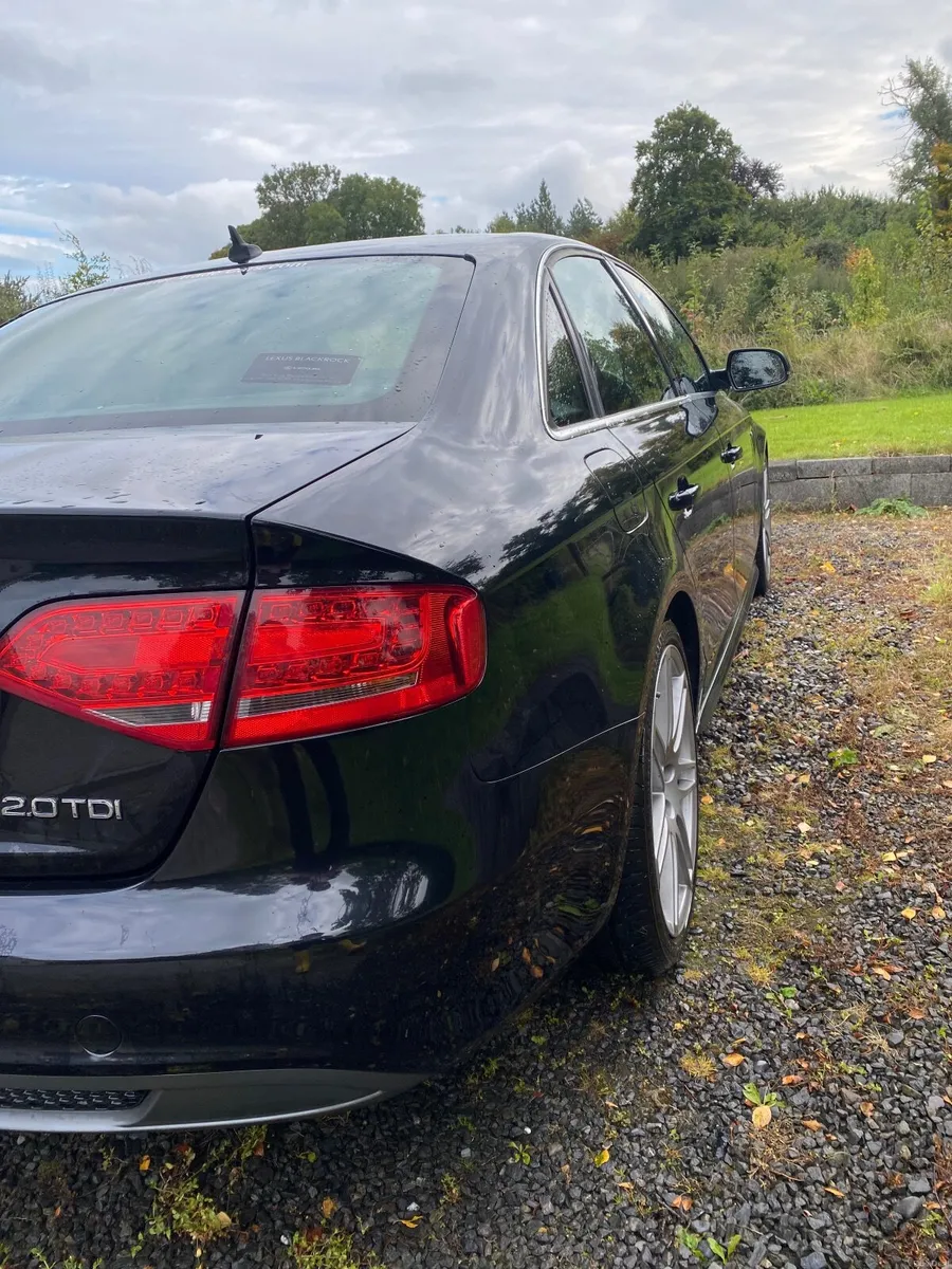 Audi A4 2010 - Image 4
